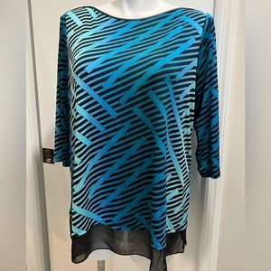 Size OX Holiday-Worthington Aqua black Abstract design top,interesting neck line